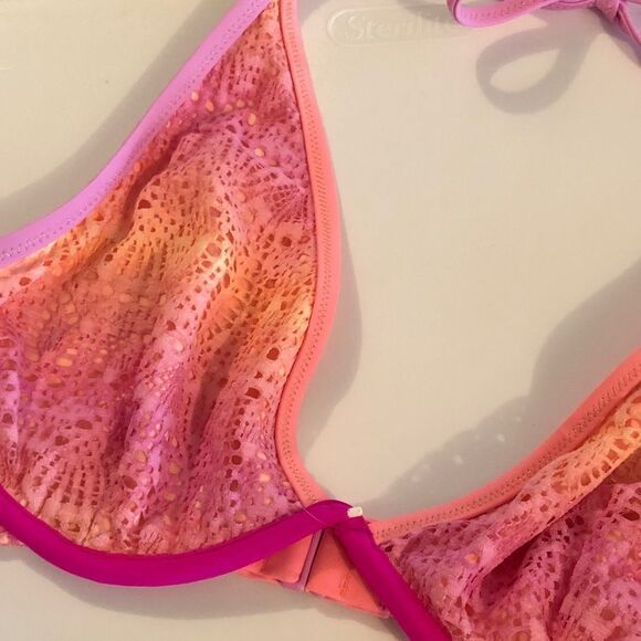 Victoria's Secret Bikini Top - Picture 5 of 7